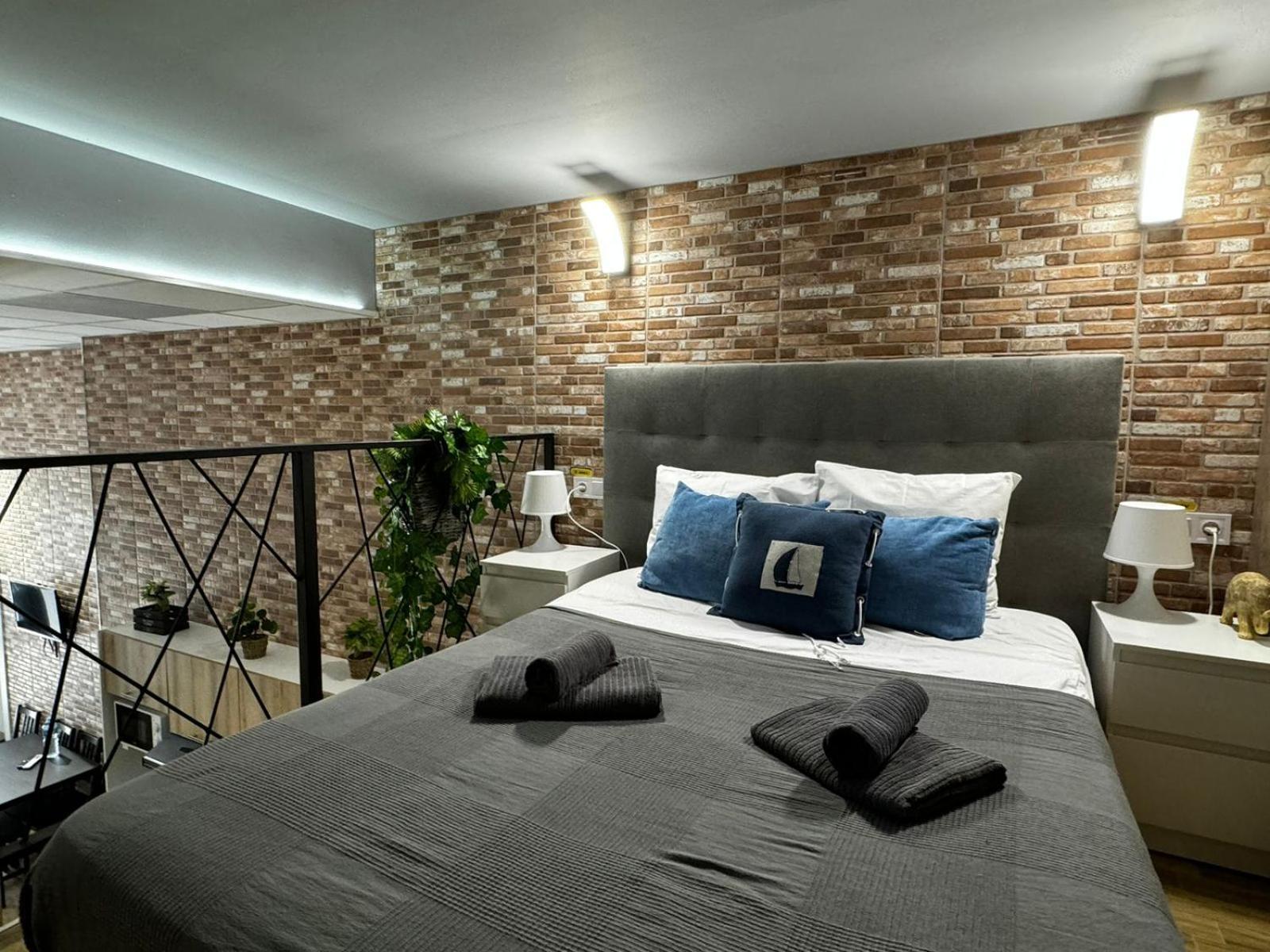Nou Benicalap Luxury Apart Aparthotel Valencia Ngoại thất bức ảnh